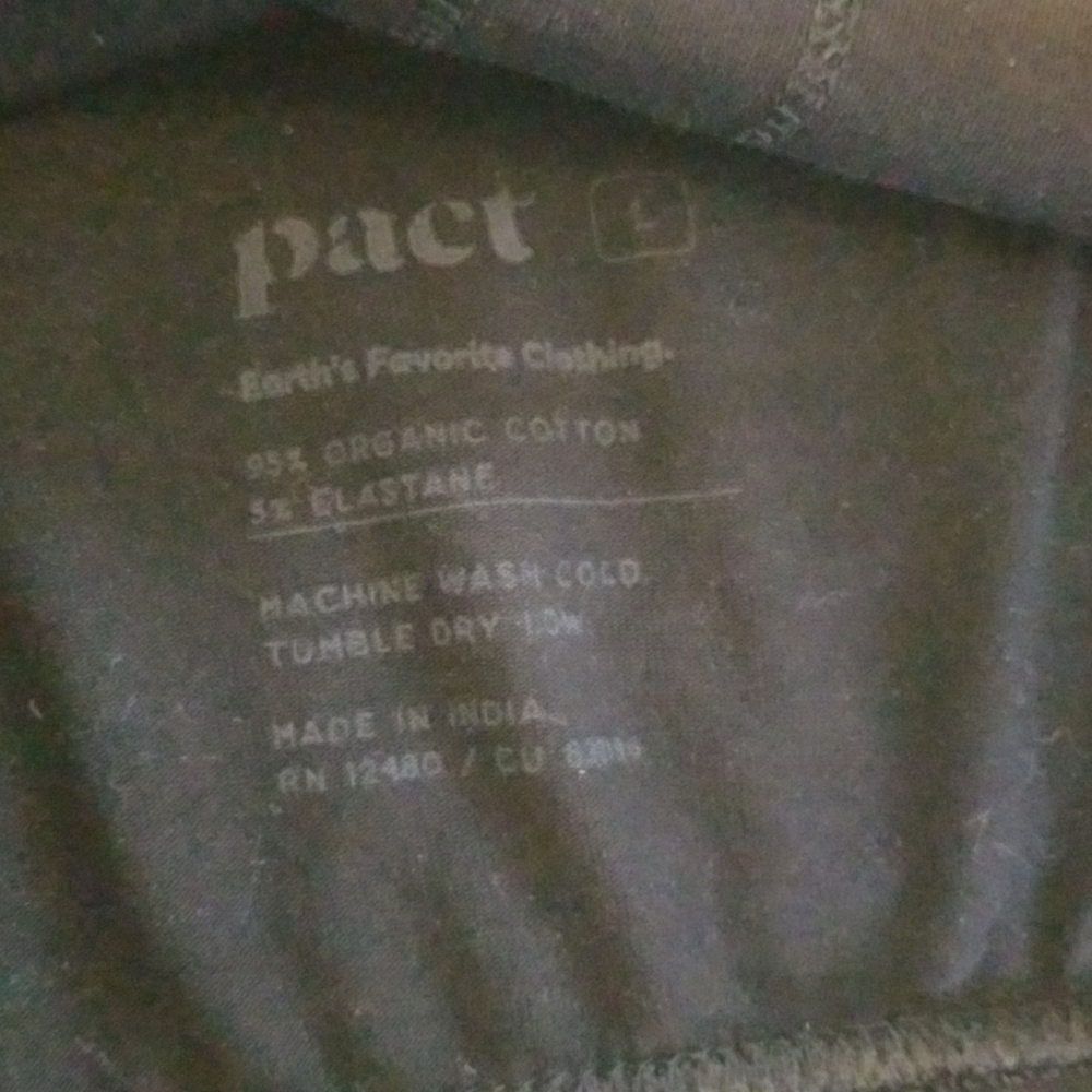 2 Pact Organic Cotton racer back bras, one light Pink, one Blk - Picture 6 of 10